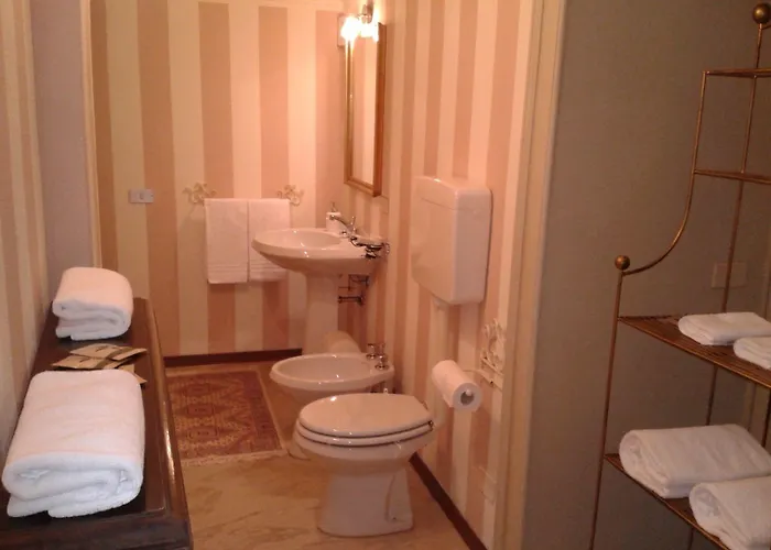 Antica Dimora Bed & Breakfast 4*